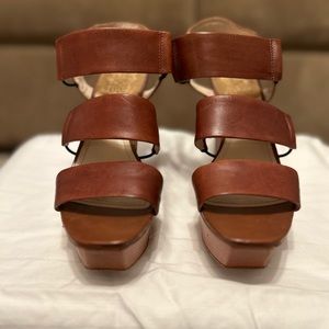 Vince Camuto Platform Sandal Size 8